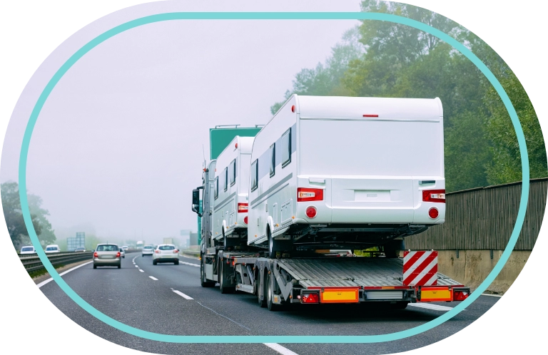 Laweta z&nbsp;kamperem